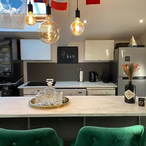 Welcome To Matteo's Bar - Place Massena 5min Apartment Nice